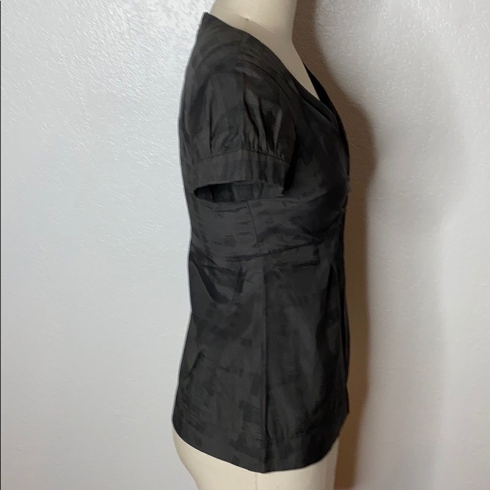Cue Brown/Black Short Sleeve Top 6 - Picture 3 of 6